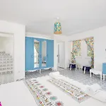 Blue Island Villa *
