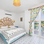 Blue Island فيلة