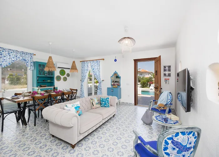 Blue Island Villa *