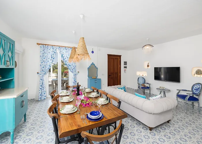 Blue Island Villa *